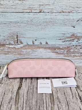 *NWT* COACH Pencil Case In Powder Pink Signature Canvas